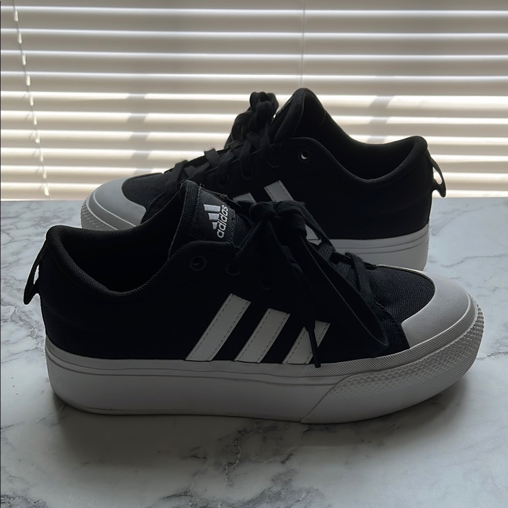 Adidas Women's Bravada 2.0 Platform Skate Shoe